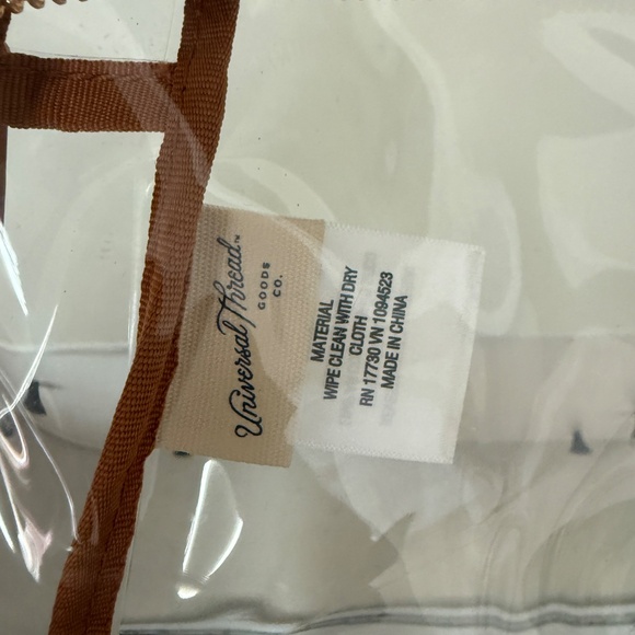 Universal Thread Clear Bag for Concerts - Picture 3 of 3